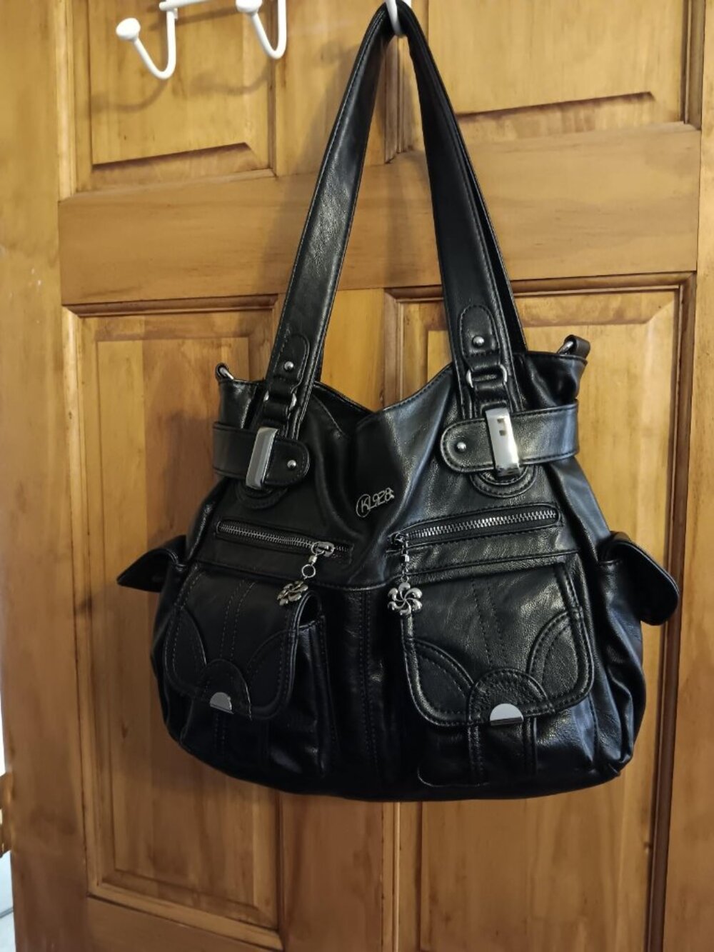 👜 Stylish & Versatile Tote Bag